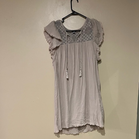 aerie Dresses & Skirts - Aerie Beige gauze dress M crochet neck Tie front shift cruise vacation festival
